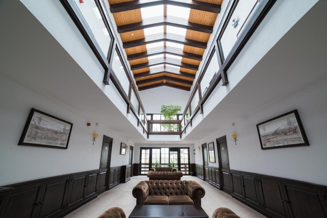 Piatra Pinului Ski & Spa 古拉哈莫卢洛伊 外观 照片
